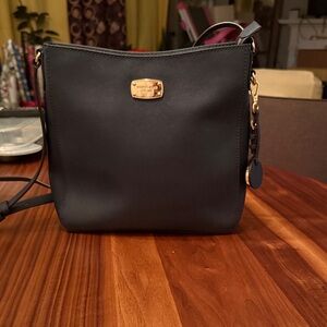 Michael Kors Elegant Navy Blue Crossbody Bag